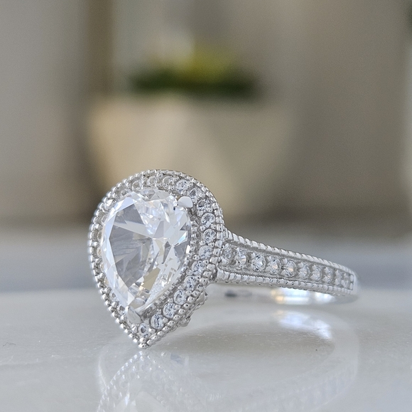 Classic Style Teardrop Ring, solid 925 Sterling Silver size 7 - Great Quality - Picture 9 of 9